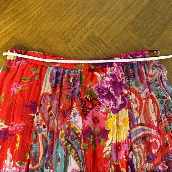 Travel Smith Red Floral Crinkle Chiffon Maxi Skirt Size Large - Picture 7 of 10